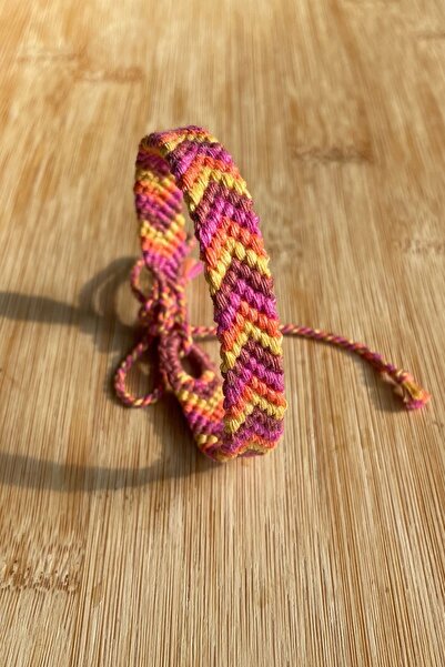Chic Shoppine Chevron Friend Macrame Bracelet
