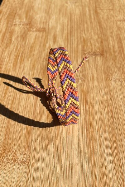 Chic Shoppine Chevron Friend Macrame Bracelet