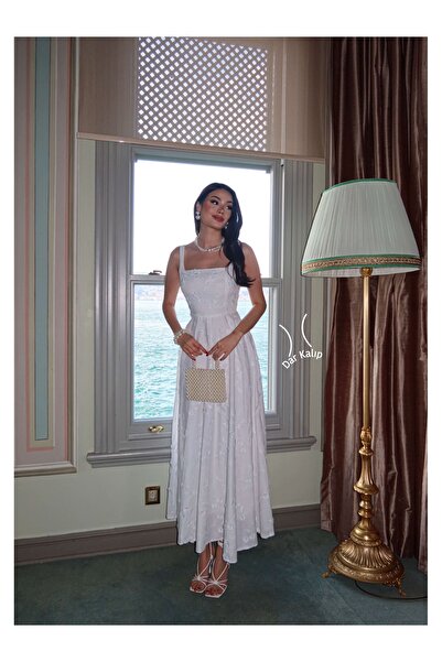 ESRAHELVACI Φόρεμα με τιράντες και λουλούδια Με κέντημα