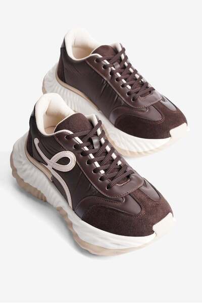 Mubiano Γυναικεία αθλητικά παπούτσια με χοντρή σόλα και κορδόνια, καφέ Kairo