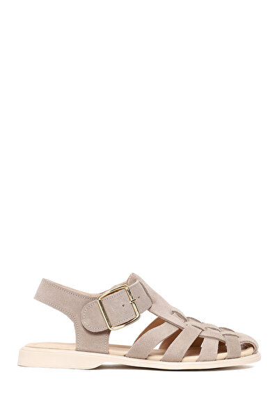 Derimod Γυναικεία δερμάτινα σανδάλια σουέντ με αγκράφα σε μπεζ χρώμα 26SFD350910