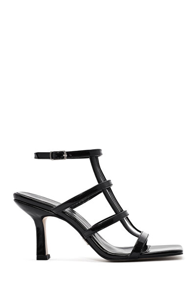 Derimod Γυναικεία μαύρα παπούτσια με λεπτό τακούνι με αγκράφα στον αστράγαλο,...