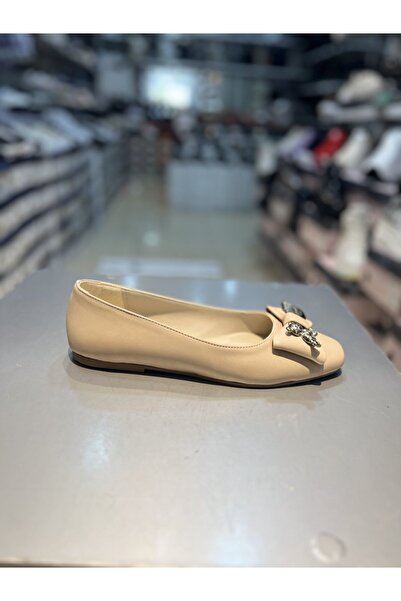 Hacıoğlu Ayakkabı Γυναικείες φλατ μπαλαρίνες καθημερινές με αγκράφα Serrace