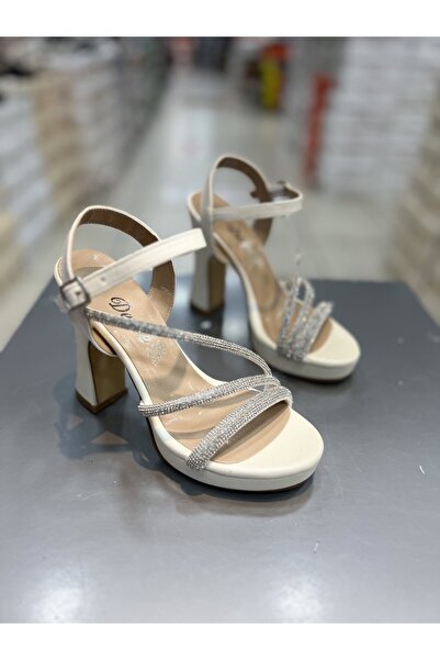 Hacıoğlu Ayakkabı Γυναικεία παπούτσια με τακούνι Kriste Bell με πέτρα