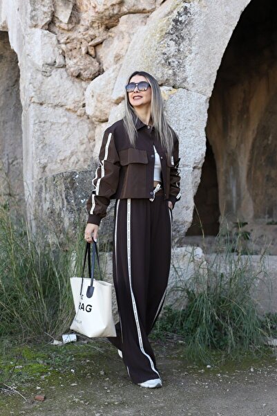 bytugcekaya Set de pantaloni și jachetă cu detaliu din țesătură tehnică cu du...
