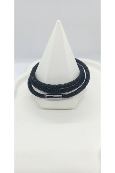 ndjewelry Black Color Shiny Magnet End Flexible Bracelet