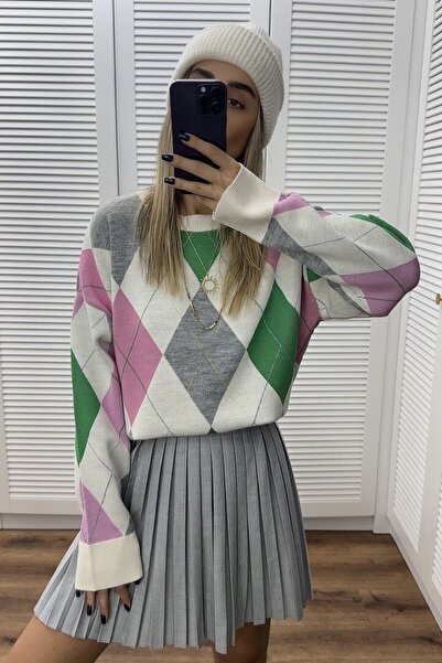 bytugcekaya Κρεμ γκρι πουλόβερ με διαμαντένιο σχέδιο