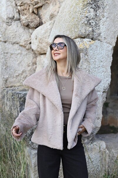 bytugcekaya Γούνα με επένδυση με κουμπωτά κουμπώματα με φαρδύ γιακά τυπικού μ...