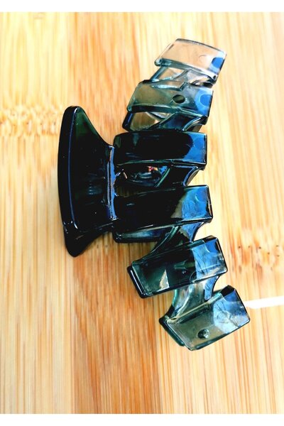 Monalisa Home Luxurious Figured Pinch Buckle