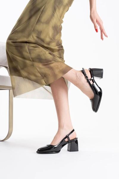 Mulini Μαύρα λουστρίνια γυναικεία παπούτσια με τακούνι TR18MS17A