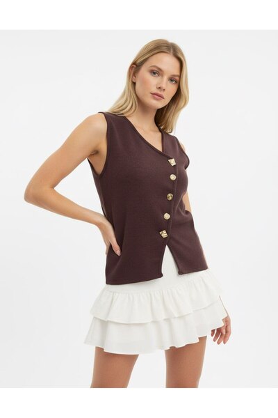 Noi Belis Large Button Detailed Asymmetrical Knitwear Vest Ss26Yl0001