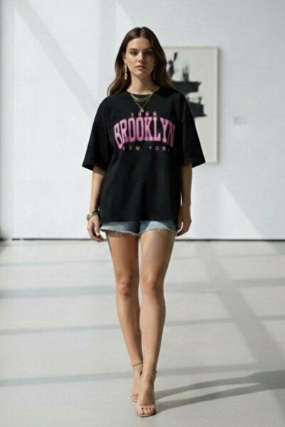 NO 601 Tricou negru oversize pentru femei, cu imprimeu Brooklyn roz
