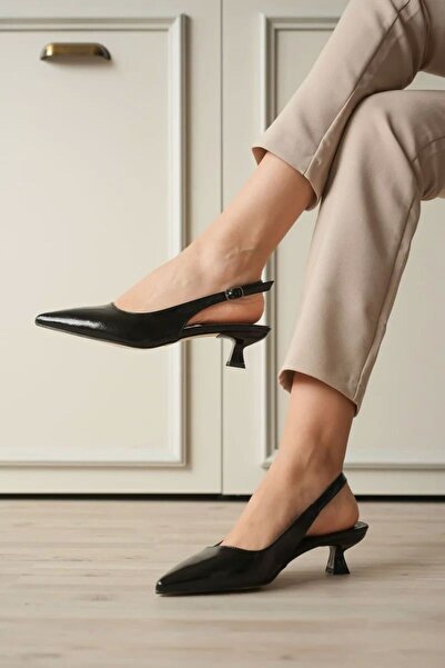 Belinora Γυναικεία μαύρα τσαλακωμένα δερμάτινα παπούτσια με χαμηλό τακούνι TR...