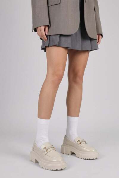 Modezya Γυναικεία Loafer Παπούτσια Carmen Beige με Ματ Λεπτομέρεια Πόρπης