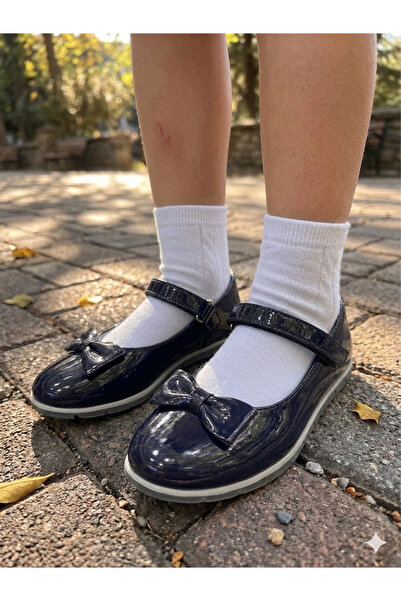 nuh kids Patentirane kožne cipele sa tankim đonom i trakom na čičak za devojč...