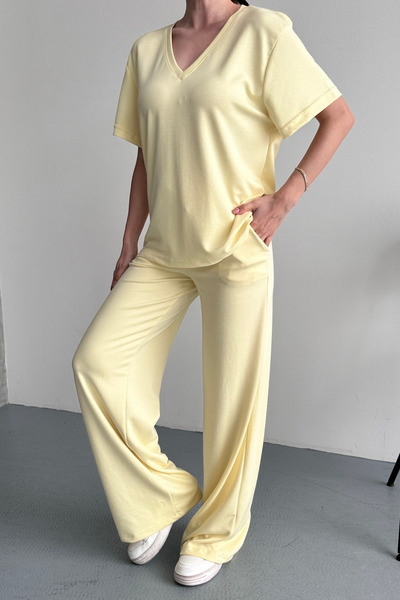 Mogi Butik Γυναικείο Βασικό Σετ με Μισό Μανίκι και Λαιμόκοψη V 3197