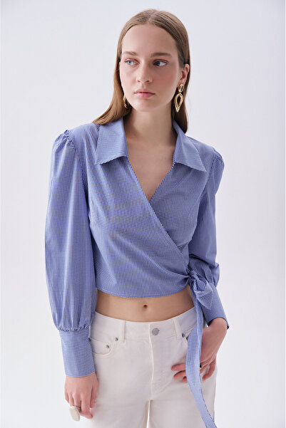 Mudo Women's Blue Plaid V-Neck Tie-Back Blouse