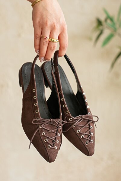 MODAADAM Γυναικείες μπαλαρίνες με κορδόνια Tosac - Καφέ-Σουέντ