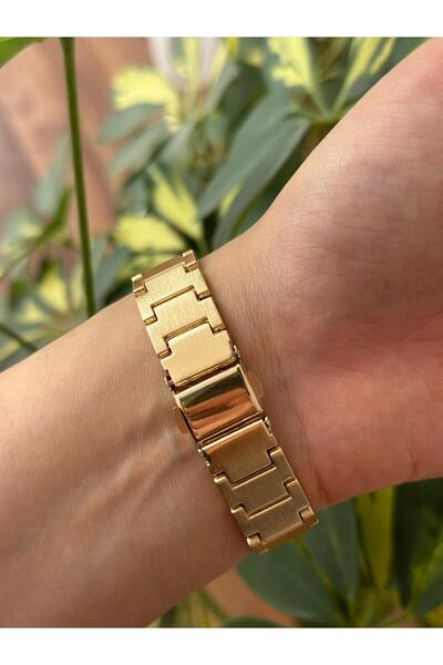 zerapex Modern Stylish Design Cliché Burgundy Dial Women's Steel Wristwatch Gold