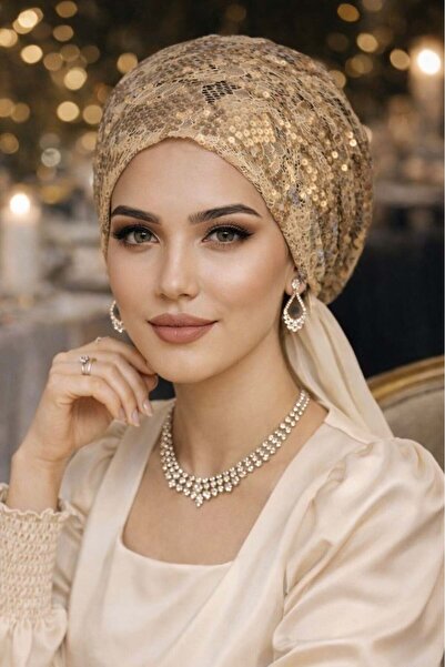 Aişe tesettür Χρυσόχρωμο κασκόλ με κεντημένες πούλιες