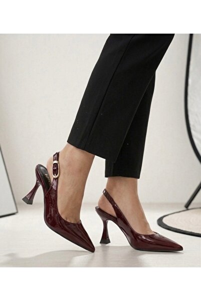 İZCE MODA Women's pointed ankle-strap heels in burgundy patent leather