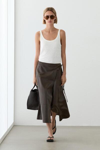 Massimo Dutti Napa deri kuşaklı midi etek
