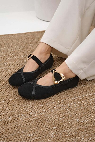 Mio Gusto Γυναικείες μπαλαρίνες Roxy σε μαύρο χρώμα με αγκράφα καρδιάς