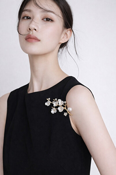 Sakura Brooch Women's Brooch