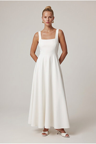 Ritnice Rochie lungă ecru, țesută, cu guler pătrat și șiret la spate, pentru ...