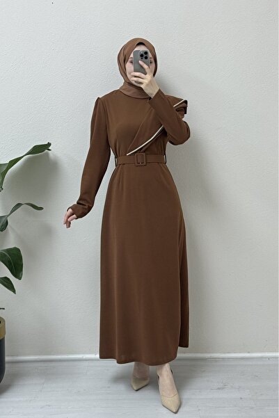 Modamorfo Φόρεμα κρεπ με πέτρινη κεντημένη ζώνη - καφέ