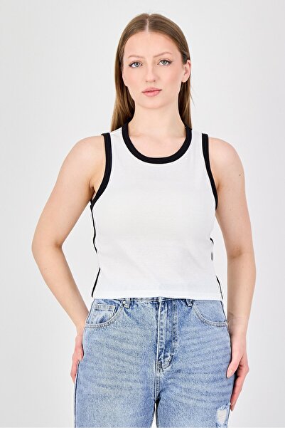 Don't Call Me Jennyfer Women Round Neck Sleeveless Plain Tank Top, White