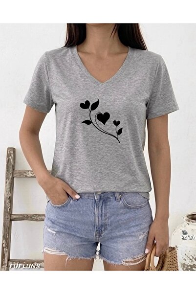 FUFLUNS ΓΥΝΑΙΚΕΙΟ OVERSIZE T-SHIRT ΜΕ ΣΤΑΜΠΑ ΚΑΡΔΙΑΣ ΑΠΟ ΦΥΛΛΑ ΚΑΙ ΛΑΙΜΑΡΙΑ Σ...