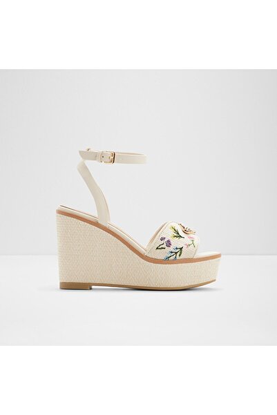 Aldo صنادل نسائية متعددة الألوان من كارابرييل