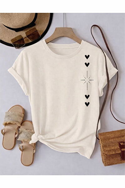 EYAX MODA ŽENSKA MAJICA / T-SHIRT SA ŠARANIM SRCEVIMA I VEĆIM DIMENZIJAMA