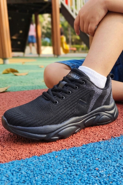 IN-STEP Pure Black Ultra Light Breathable Children's Sports Shoes - Black