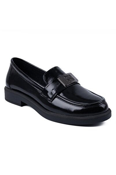 Beety 528 26YA Pantofi casual de damă din piele lacuită neagră
