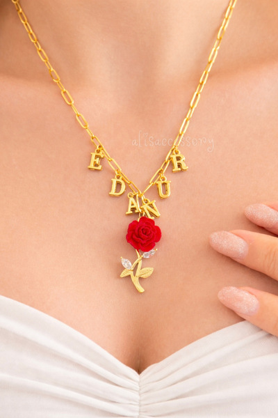 Alis Accessory İsimli gül kolye