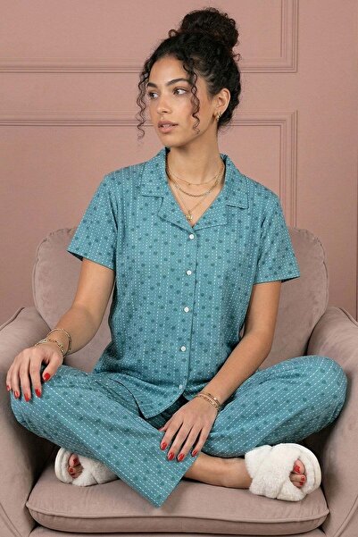 Niket Life قميص نسائي بنقشة قلب صغير، ياقة قميص، أكمام قصيرة، طقم بيجامة من ق...