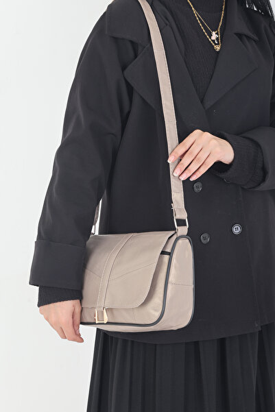 Erzeno Γυναικεία δερμάτινη τσάντα ώμου και ταχυδρομική τσάντα μεσαίου μεγέθου...