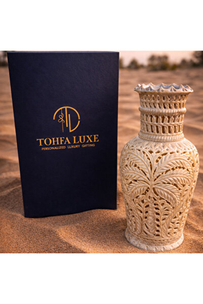 Tohfa Luxe مزهرية رخامية منحوتة يدويًا على شكل نخلة من الإمارات العربية المتحدة