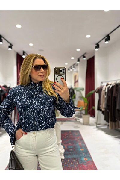 Serpirella Butik Puantiyeli Vatkalı Lacivert Gömlek