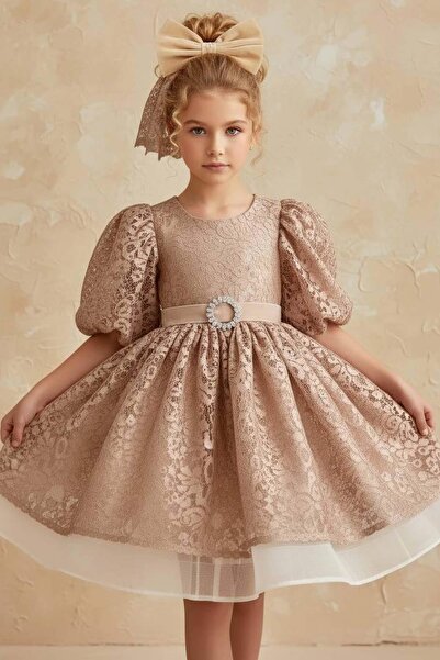 Riccotarz Κοριτσίστικο μπεζ βραδινό φόρεμα με δαντέλα σε όλο το σώμα, λεπτομέ...