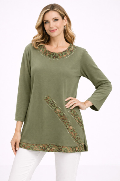 Uludağ Triko Anne penye.Rahat kesim bisiklet yaka taş işlemeli penye bluz...