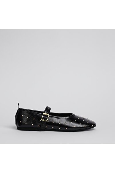 SHOELUKS حذاء باليه نسائي أسود بتفاصيل حجرية
