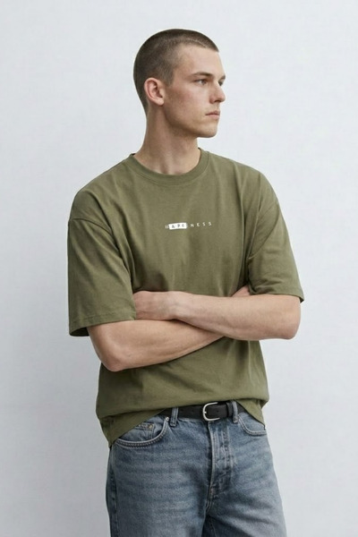 MATERIAL Ανδρικό μπλουζάκι με στάμπα, με λαιμόκοψη, υπερμεγέθη, χακί