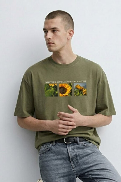 MATERIAL Ανδρικό μπλουζάκι χακί με φλοράλ στάμπα σε μεγάλο μέγεθος