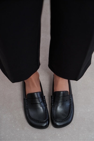 NİŞANTAŞI SHOES Audre Μαύρο Ματ Πένι Λόφερ με λουράκια, ραμμένο, με απαλή μύτ...