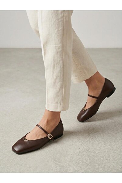 Venüs 2511109Y Women's Genuine Leather Blunt Toe Buckle-Strapped Ballet Flats