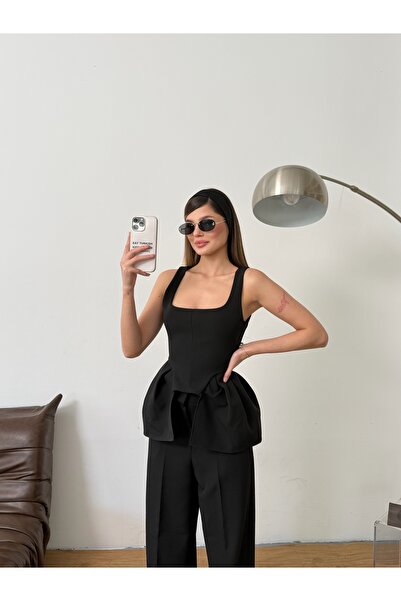 Zey Studio Γυναικεία μαύρη μπλούζα με τετράγωνο γιακά και βολάν