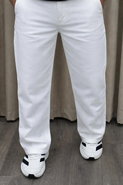 Generic Oversize Pants with a Simple, Casual Wide Cut.
